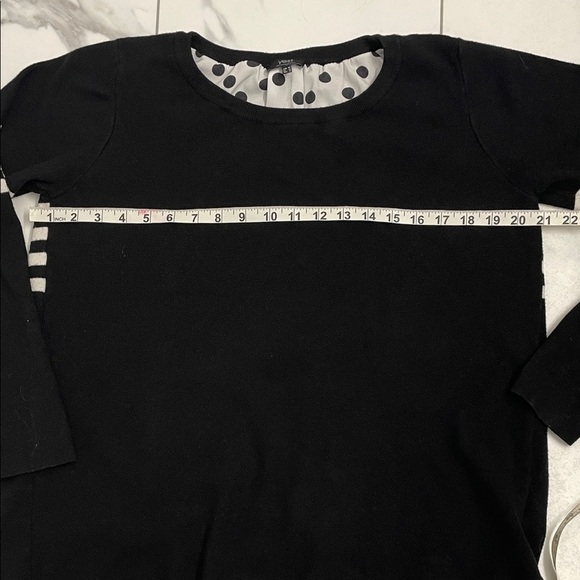 Yest Black Sweater White Striped Sleeves with Open Back & Interior Top SZ 10 - Picture 9 of 14